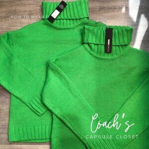 Kelly Green Oversized Turtleneck Thick Sweater – XS | Coach’s Capsule Closet